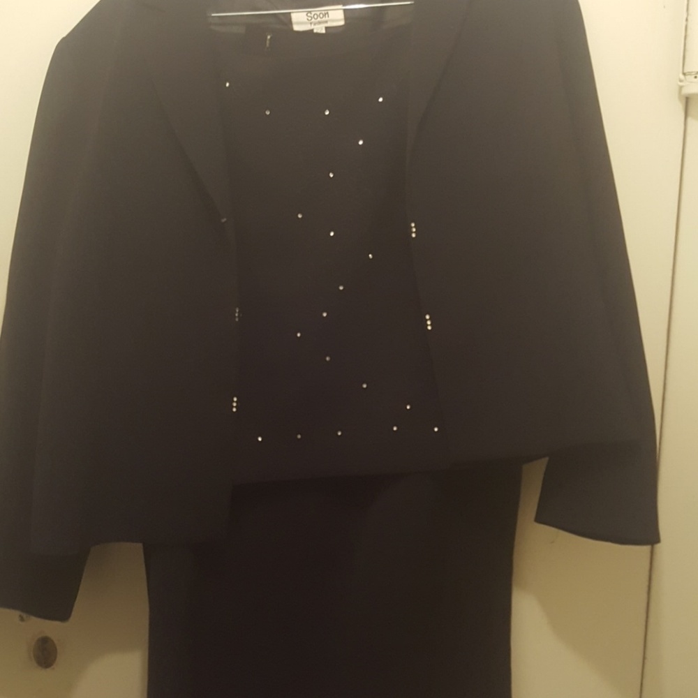 Dress - Picture 2 of 2